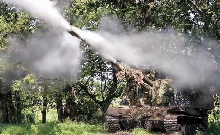 На фото: самоходная артиллерийская установка "Мста-С"