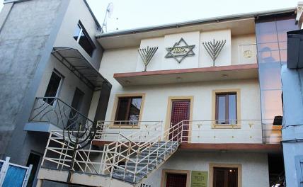 На фото: здание синагоги «Мордехай Нави» в Ереване