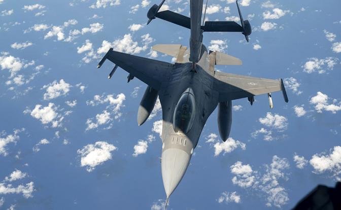 США перебросили на Ближний Восток эскадрилью F-16