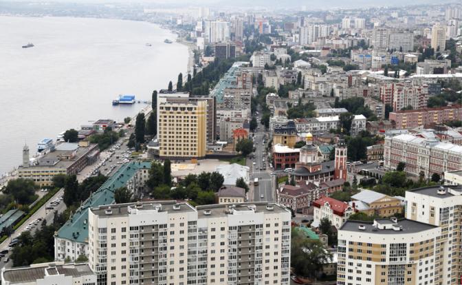 На фото: вид на город Саратов.