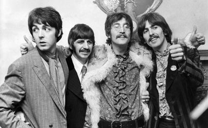 На фото: английская рок-группа The Beatles, 1969