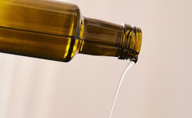 Врач-нутрициолог Дмитриева развеяла популярный миф о подсолнечном масле