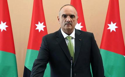 На фото: премьер-министр Иордании Бишар аль-Хасауне
