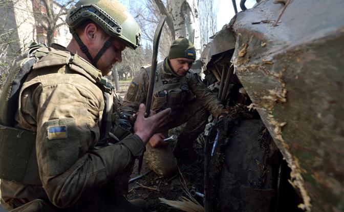 Залужный обезоружен. Пушки ВСУ молчат – снарядов нет и не будет