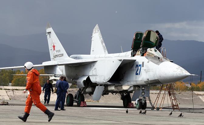 На фото: истребитель-перехватчик МиГ-31