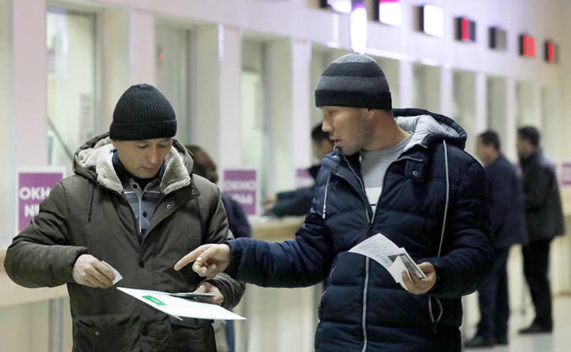«Так продолжаться не может»: депутат Гусев назвал процент мигрантов ...