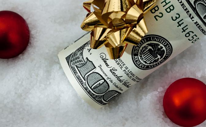 Эксперт Николаев рассказал, чего ждать от курса доллара к Новому году