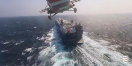 Появились первые кадры захвата грузового корабля  Galaxy Leader в Красном море