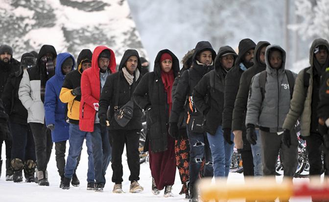 Губернатор Чибис сообщил о попытке беженцев прорвать границу с Финляндией