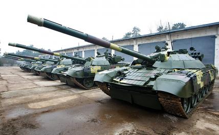 На фото: модернизированные танки Т-72 Вооружённых сил Украины (ВСУ)