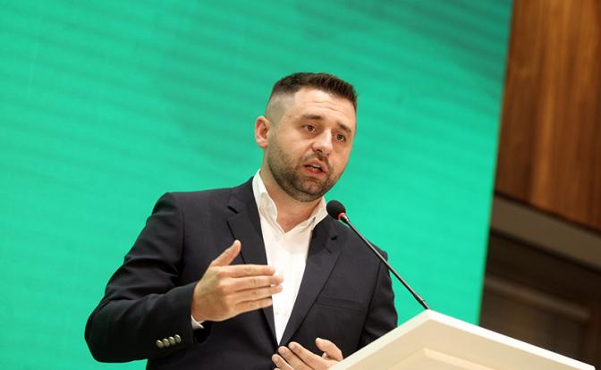 На фото: Давид Арахамия