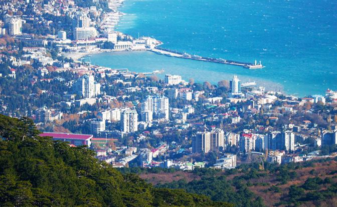 Киев намерен переименовать города Крыма