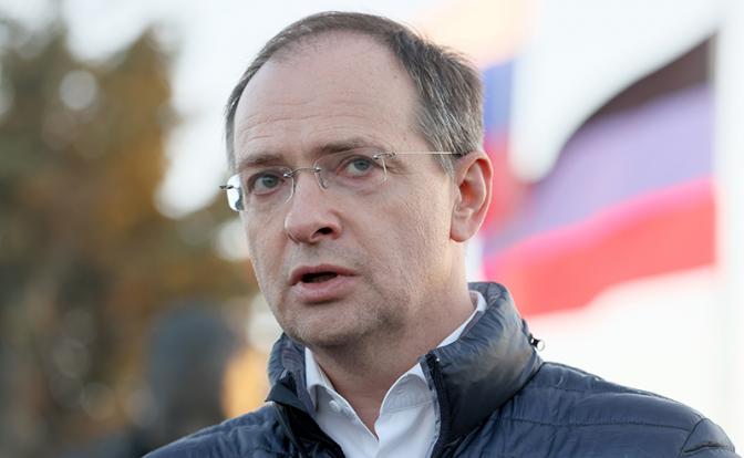 На фото: помощник президента РФ, председатель Российского военно-исторического общества Владимир Мединский