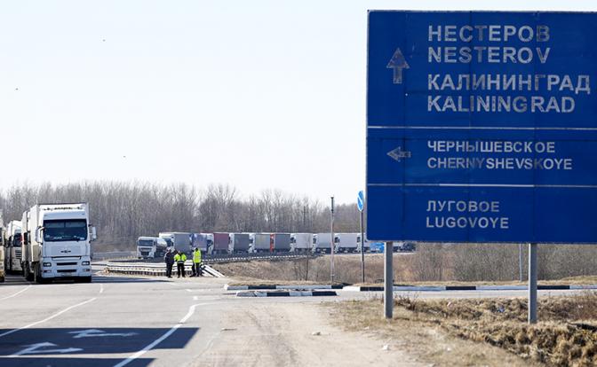 Прибалтике пора тушить свет. Там нет законных государств, заявили политологи