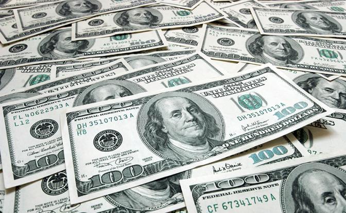 Эксперт сказал, как на курс доллара повлияет решение ЦБ по ключевой ставке