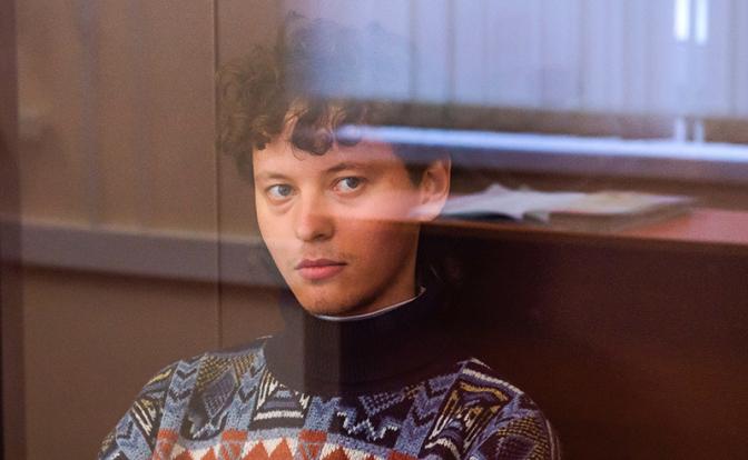 На фото: певец Шарлот