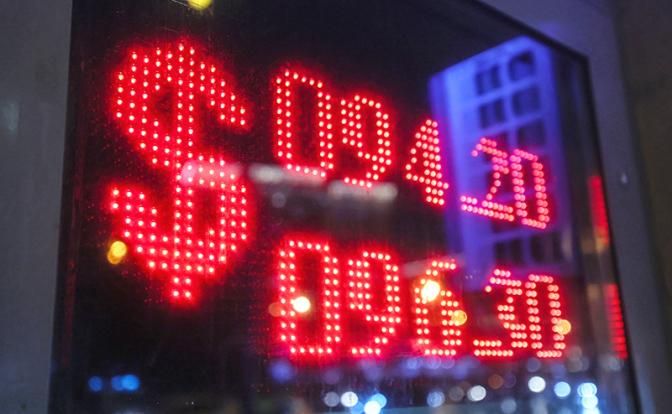 «Больше спрос, выше курс»: эксперт о долларе после повышения ключевой ставки