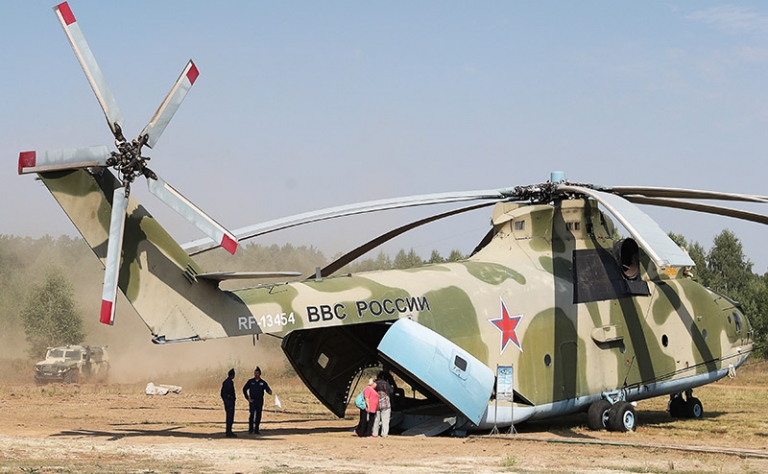 На фото: вертолет Ми-26