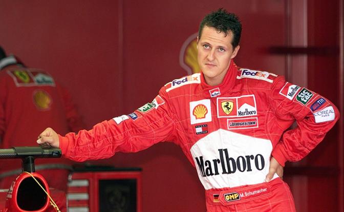 На фото: немецкий автогонщик Формулы-1, семикратный чемпион мира Михаэль Шумахер