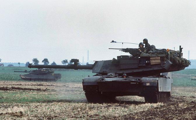 На фото: танки M1 Abrams