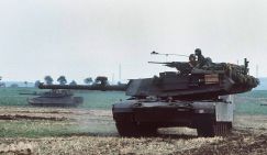 Паркетные танки в степях Украины показали всю свою немощь
