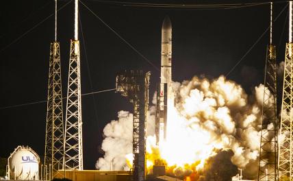 На фото: запуск ракеты-носителя Vulcan компании United Launch Alliance (ULA) с мыса Канаверал