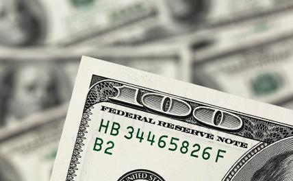 Эксперт пояснил падение курса доллара в январе
