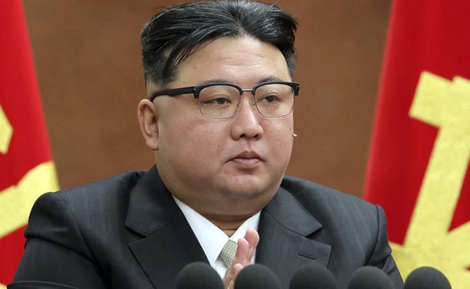 На фото: лидер КНДР Ким Чен Ын