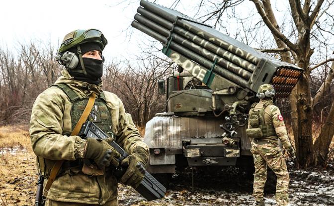 До Киева - или до польской границы? Почему Запад вынуждает Россию расширять территории