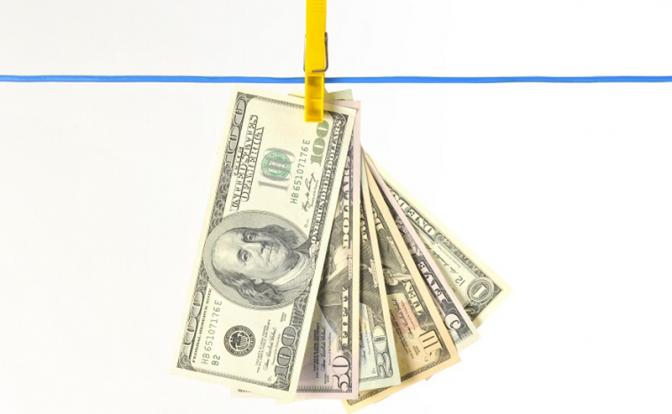 Эксперт сделал прогноз курса доллара