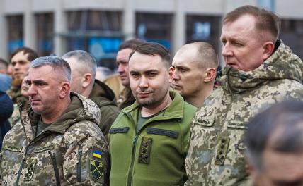 На фото: руководитель Главного управления разведки Минобороны Украины Кирилл Буданов (в центре)