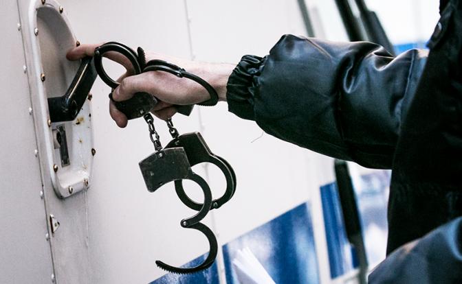 Задержан планировавший массовые расправы в Иркутской области юноша