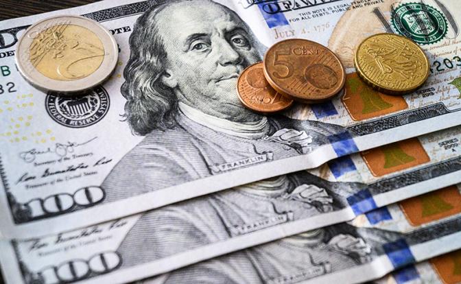 ЦБ сообщил последние новости о курсе доллара