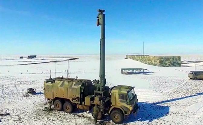 На фото: радиотехнический комплекс 1Б75Э "Пенициллин".