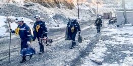 Шахтеры не выходят на связь: Обвал на руднике в России оказался в 22 раза больше, чем считалось. Кадры шахты с воздуха.