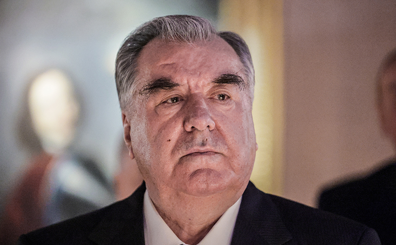 Президент Таджикистана Рахмон назвал постыдным и ужасным теракт в ...
