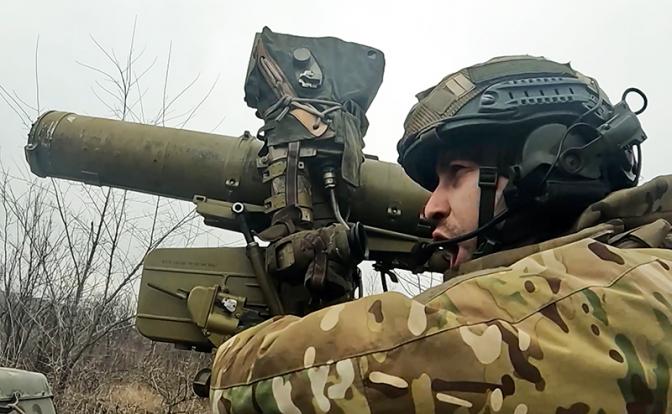 «Кацап прёт, прикрываясь насыпью": Русские штурмовики по «муравьиной тропе» ворвались на окраины Часова Яра 