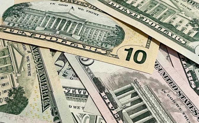 Эксперт сделала прогноз курса доллара на сегодня