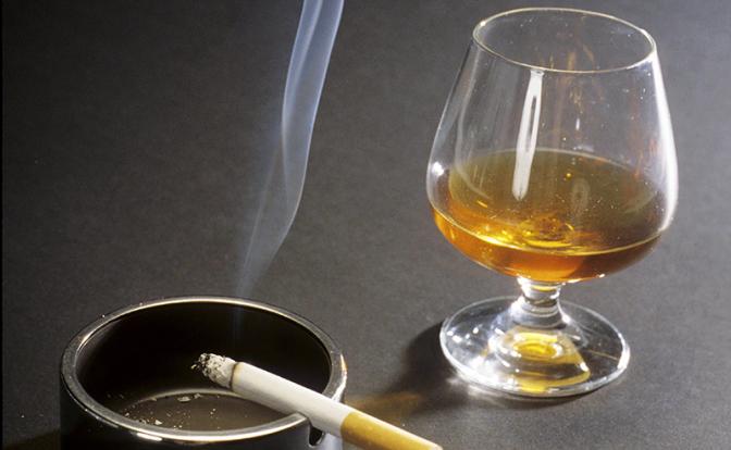 Онколог: крепкий алкоголь увеличивает риск рака кишечника на 70 процентов