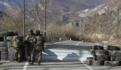 Русские пограничники мешают Пашиняну встретить турок с распростертыми объятиями