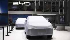 BYD против BMW: Пекин экспортирует в Европу революцию на авторынке