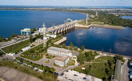 На фото: Киевская ГЭС
