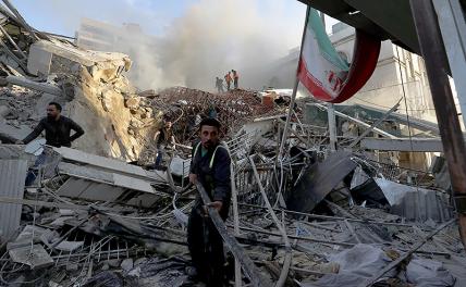 На фото: последствия удара Израиля по консульству Ирана в Дамаске