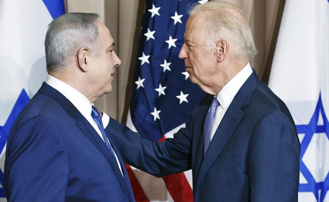 На фото: премьер-министр Израиля Биньямин Нетаньяху и президент США Джо Байден