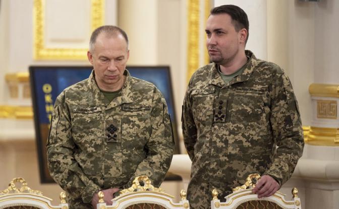На фото: главнокомандующий ВСУ Александр Сырский и глава ГУР Минобороны Украины Кирилл Буданов *