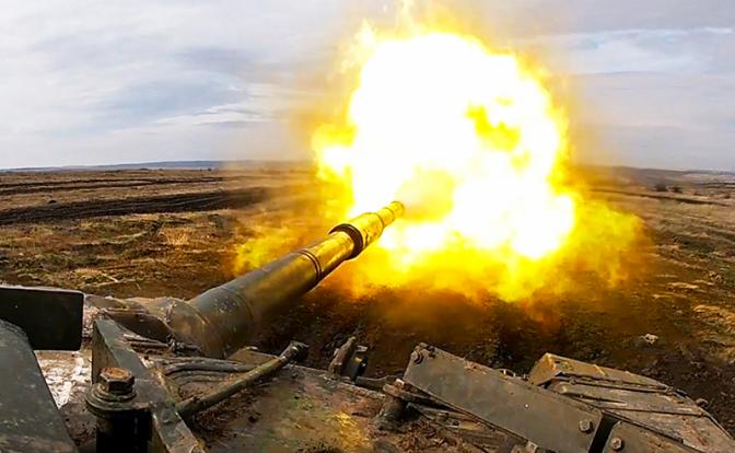 Уличные бои в Красногоровке: «Царь-Мангал», над которым смеялась Украина, загнал пехоту противника в щели
