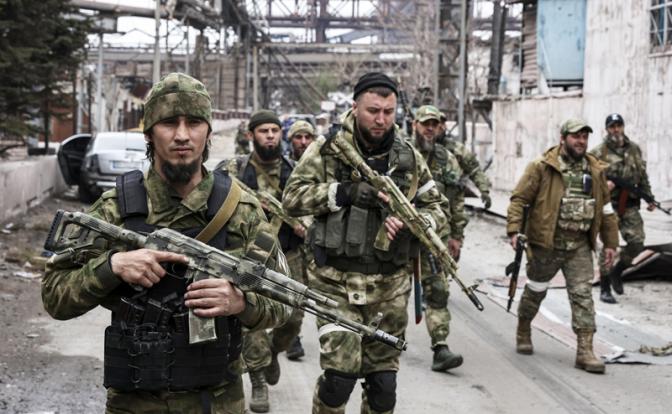 Чья возьмет на поле боя? Корпус украинских Rangers бросят в "штыки" против российских морпехов, "Ахмата" и десантуры
