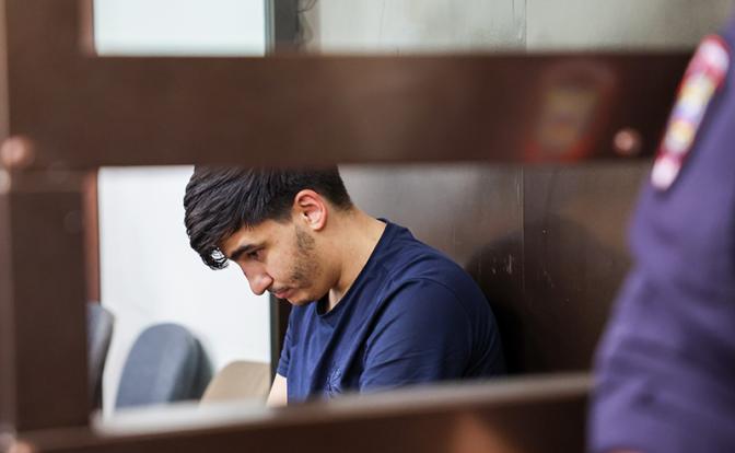 На фото: обвиняемый Шахин Аббасов во время заседания в Замоскворецком суде.