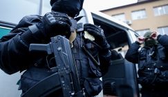 Вооружен и очень опасен: Приставам разрешат открывать огонь по должникам?