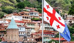 ЕС стращает Тбилиси санкциями – за строптивость